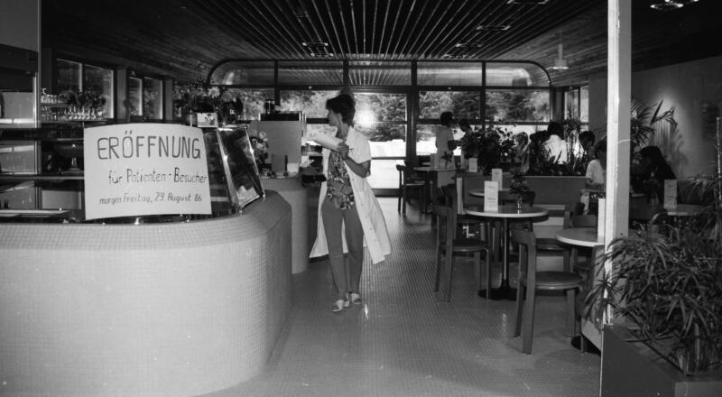 Eröffnung der Cafeteria 1986.