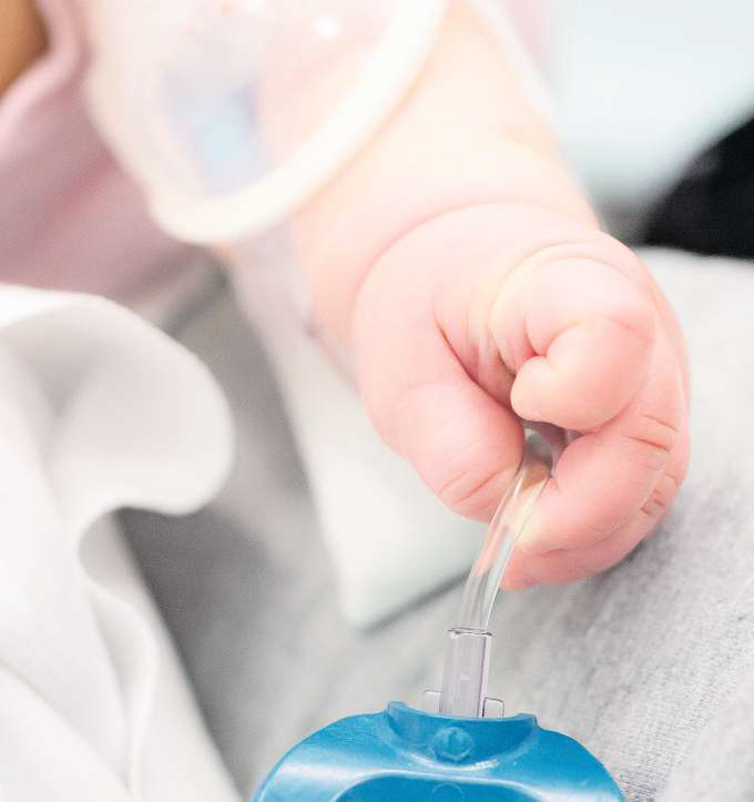 Bis zu 7 Prozent der Neugeborenen erhalten eine Antibiotika-Infusion. Bild: Randy Riksen/Getty