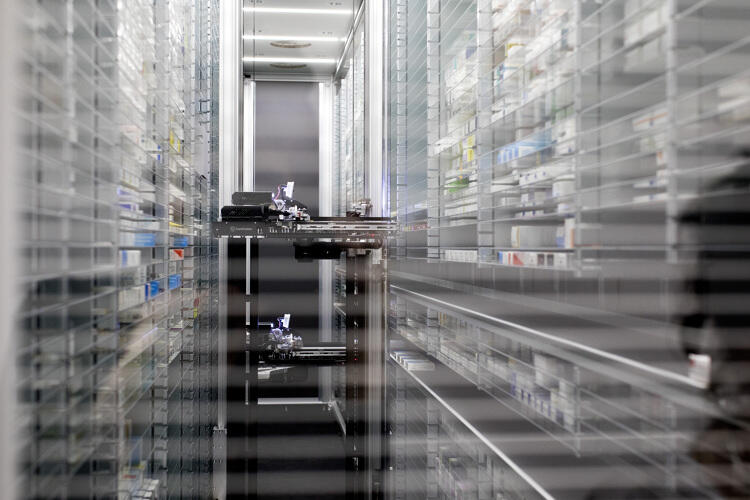 Vmax, ROWA Rüstroboter. Pharmazie LUKS Luzern