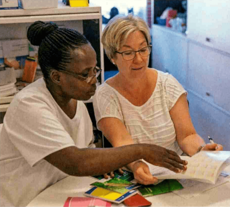 Cornelia Wiederkehr und Anita in der Diabetologie. Luzerner Kantonsspital Cornelia Wiederkehr und Anita in der Diabetologie. Luzerner Kantonsspital