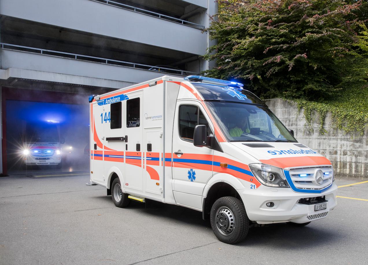 Neuer Rettungswagen mit Koffersystem