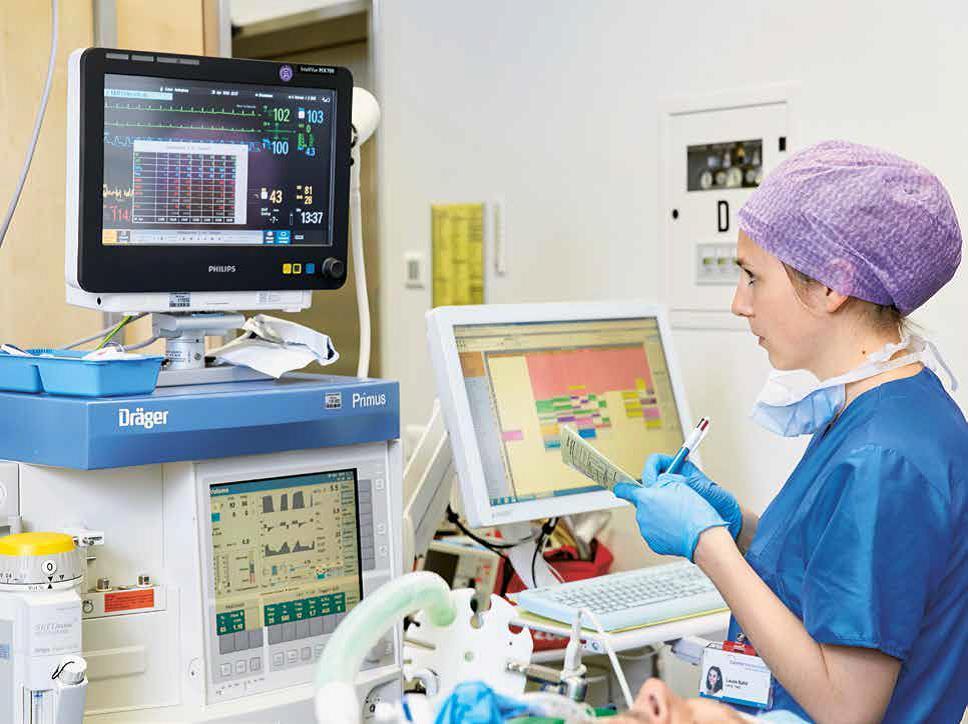 Barbara Lux Barbara Lux, Teamleiterin OPS am LUKS Sursee, arbeitet seit 15 Jahren am LUKS, davon ein Jahr lang als Leiterin OPS ad interim. 75 Prozent ihrer Zeit widmet sie den Patienten, 25 Prozent der Büroarbeit. Barbara Lux Barbara Lux, Teamleiterin OPS am LUKS Sursee, arbeitet seit 15 Jahren am LUKS, davon ein Jahr lang als Leiterin OPS ad interim. 75 Prozent ihrer Zeit widmet sie den Patienten, 25 Prozent der Büroarbeit.