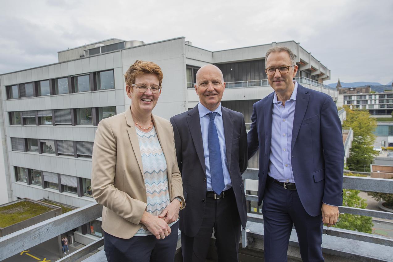 Von links: PD Dr. med. Nicole Ritz, Prof. Dr. med. Thomas J. Neuhaus, PD Dr. med. Martin Stocker. Von links: PD Dr. med. Nicole Ritz, Prof. Dr. med. Thomas J. Neuhaus, PD Dr. med. Martin Stocker.